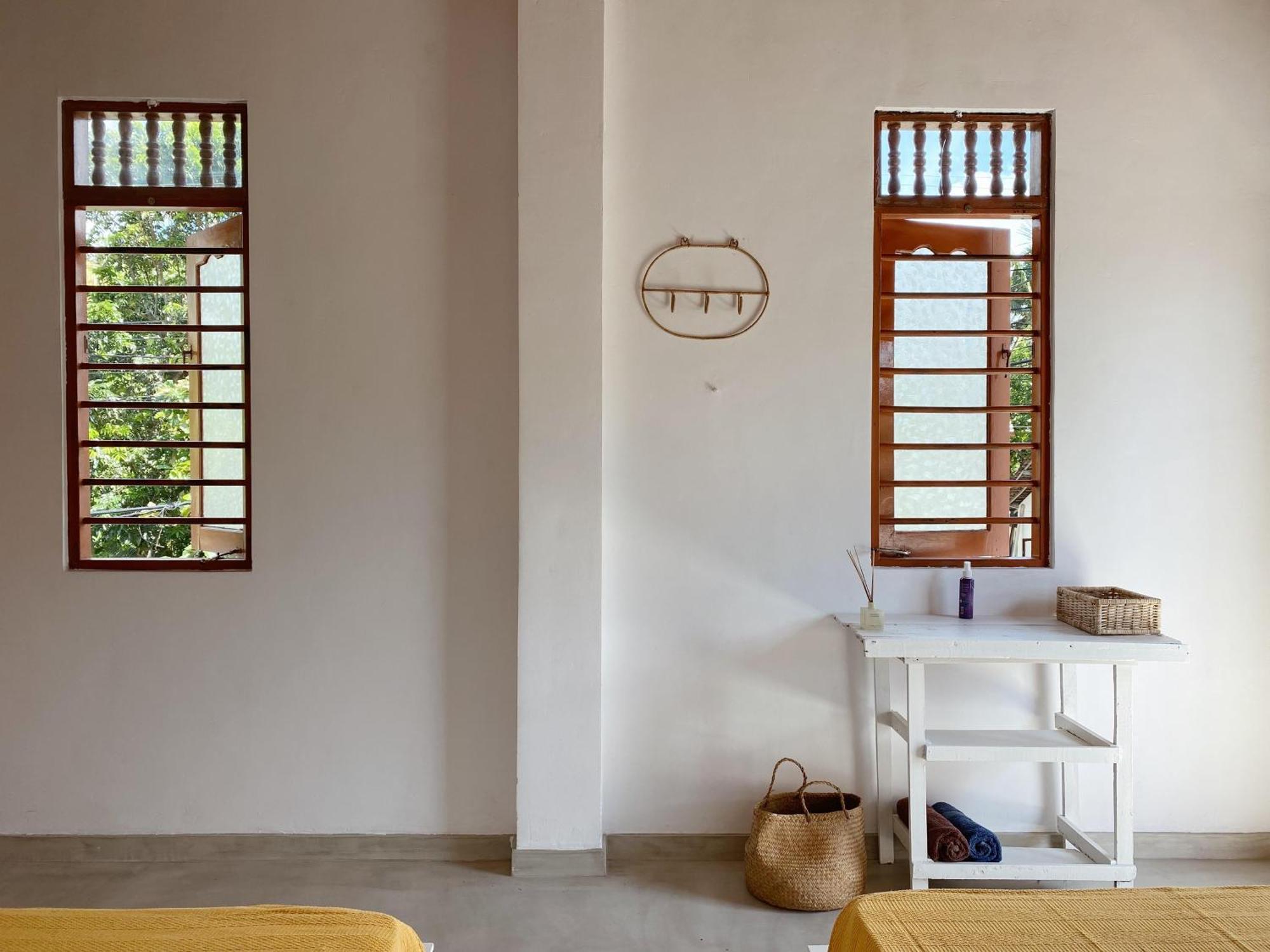 Together Beach House Midigama East Exterior foto