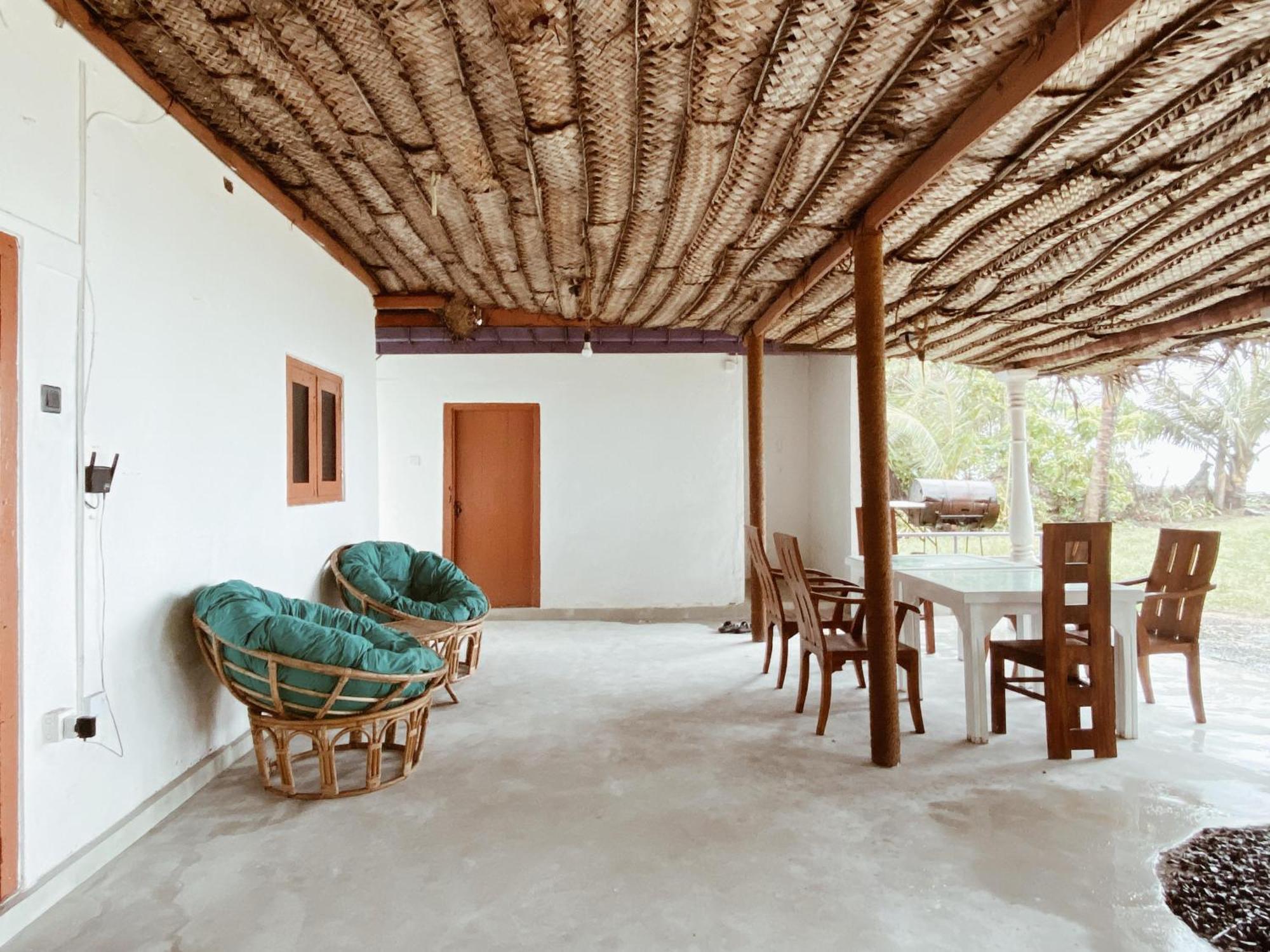 Together Beach House Midigama East Exterior foto
